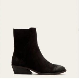 FRYE Farrah Wave Short Cowboy Bootie